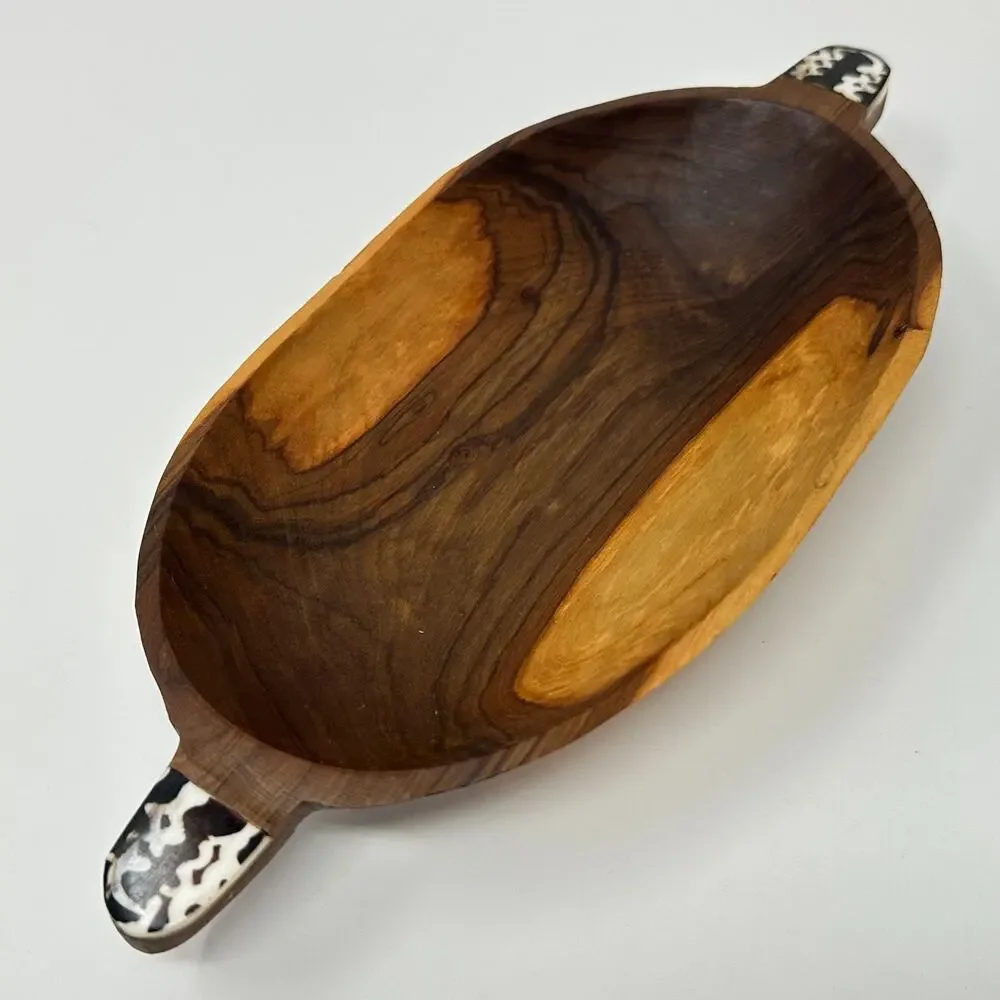 Unbranded hand carved